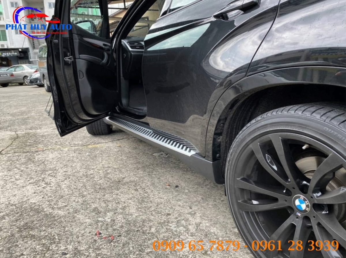 Bệ bước chân xe BMW X6